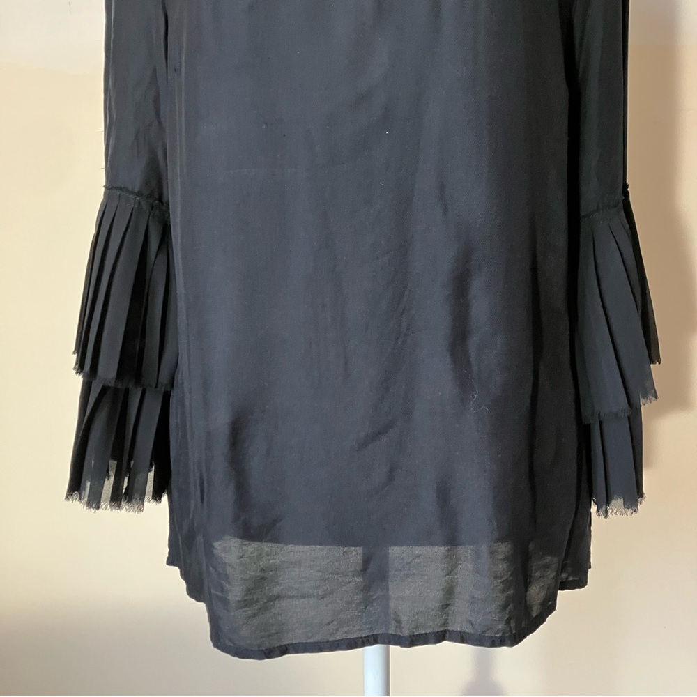 J. McLaughlin Black 3/4 Layered Ruffle Sleeves Silk Blend Blouse size Small - Picture 8 of 9